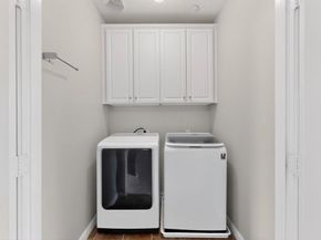 1527  Biltmore Lane , Irving Texas 75063