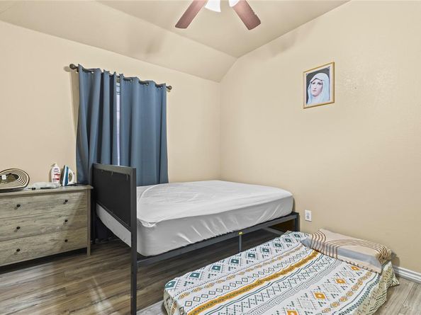 1931  Hearthside Lane , Garland Texas 75044