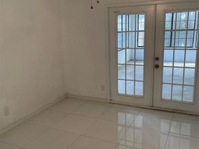 2212  Roberts Cut Off Road , Fort Worth Texas 76114