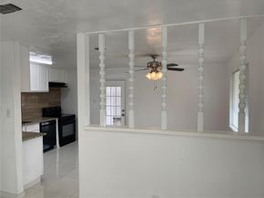 2212  Roberts Cut Off Road , Fort Worth Texas 76114