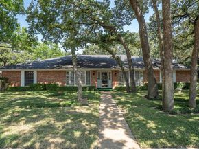 1604  Oak Meadow Drive , Irving Texas 75061