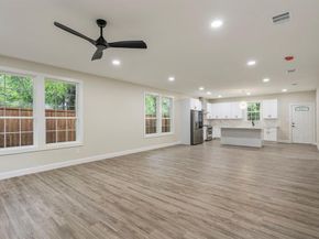 518 S Cockrell Hill Road , Cockrell Hill Texas 75211