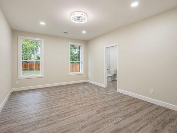 518 S Cockrell Hill Road , Cockrell Hill Texas 75211