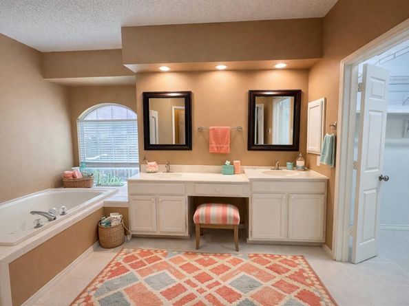 3110  glenmere Court , Carrollton Texas 75007