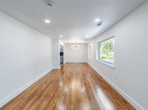 932  Treasure Road , Garland Texas 75041