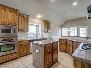 8205  Painted Tree Trail , Fort Worth Texas 76131