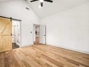 1931  Muncie Avenue , Dallas Texas 75212