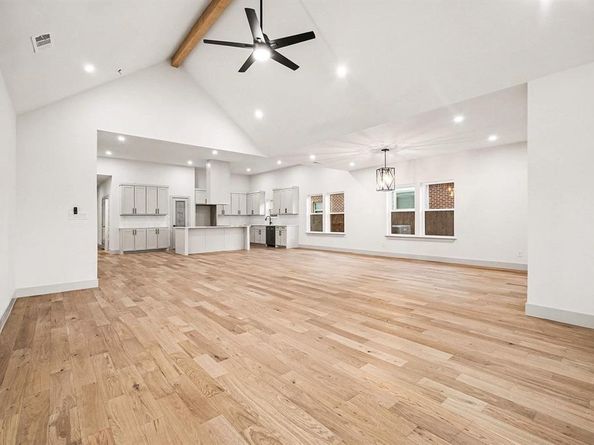 1931  Muncie Avenue , Dallas Texas 75212