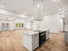 1931  Muncie Avenue , Dallas Texas 75212