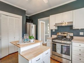 2222 W Magnolia Avenue , Fort Worth Texas 76110