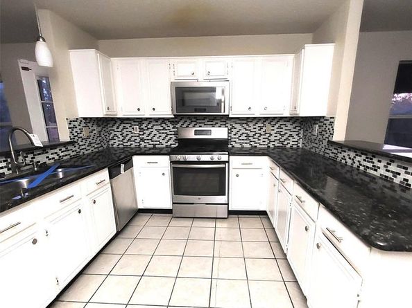 2107  Meadowview Drive , Corinth Texas 76210