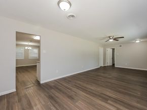 2230  Mack Lane , Dallas Texas 75227