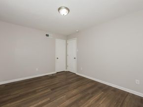 2230  Mack Lane , Dallas Texas 75227