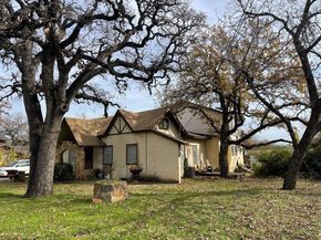 2532  Oakwood Terrace , Haltom City Texas 76117