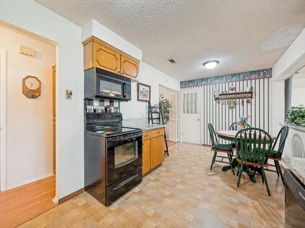 1604  Pleasant Run Road , Carrollton Texas 75006