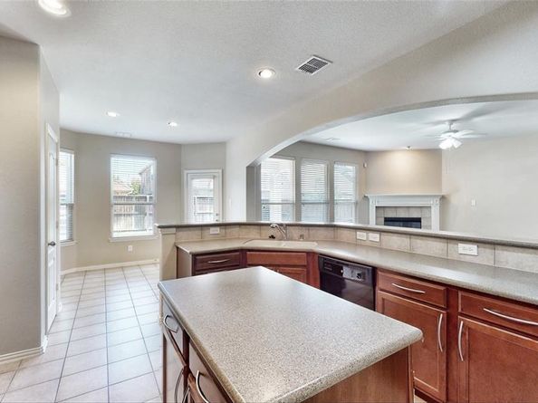 413  Perkins Drive , Lantana Texas 76226