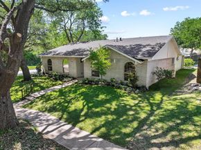 10801  Middle Knoll Drive , Dallas Texas 75238