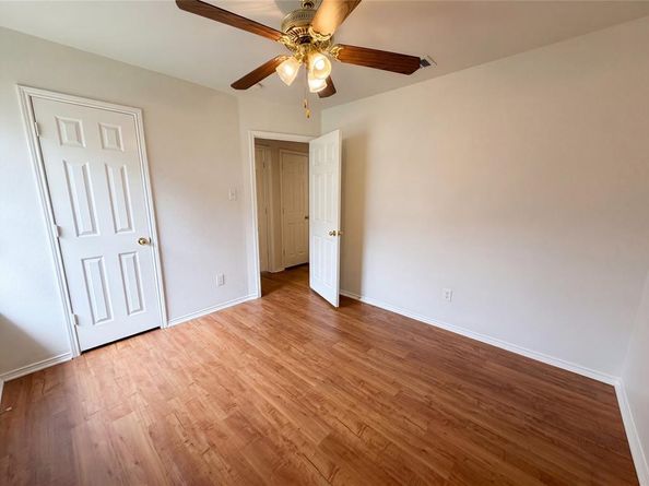 5432  Nuthatch Street , Dallas Texas 75236