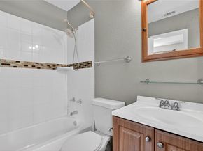 712  Edgefield Drive , Garland Texas 75040