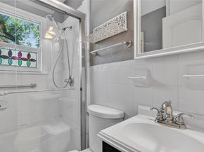 712  Edgefield Drive , Garland Texas 75040
