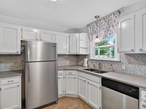 712  Edgefield Drive , Garland Texas 75040