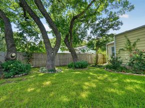 712  Edgefield Drive , Garland Texas 75040