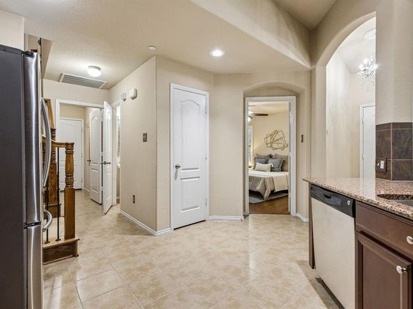 1029  Lucy Lane , Allen Texas 75013