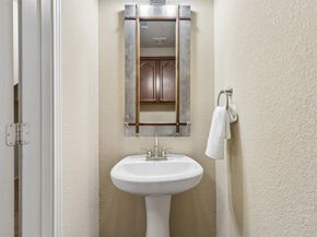 1029  Lucy Lane , Allen Texas 75013