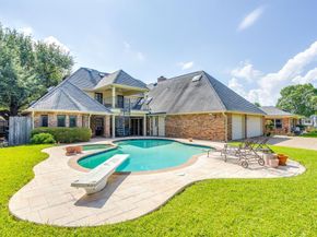 2006  Lake Country Drive , Arlington Texas 76012