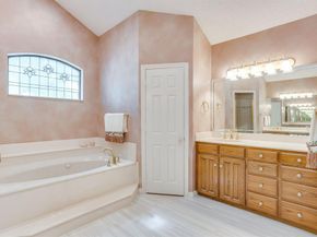 2006  Lake Country Drive , Arlington Texas 76012