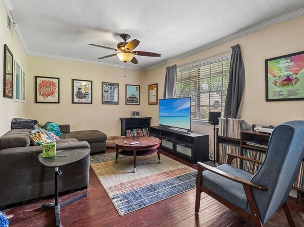 820 N Bowen Road , Arlington Texas 76012