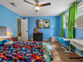 820 N Bowen Road , Arlington Texas 76012