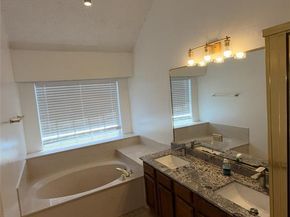 961  Grasswood Court , Arlington Texas 76017