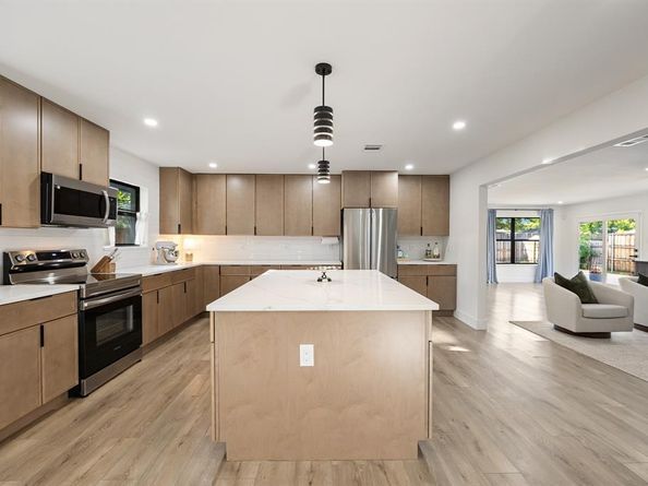 415  Pittman Street , Richardson Texas 75081