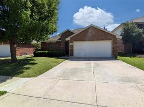 705  Chalk Knoll Road , Fort Worth Texas 76108