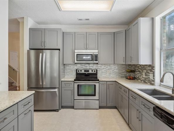 2401  Pinehurst Court , Highland Village Texas 75077
