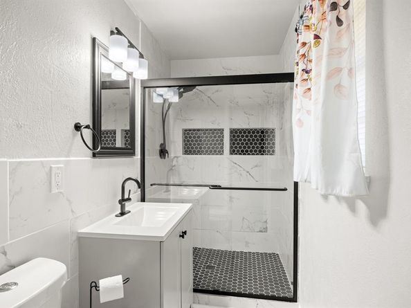401  Langley Avenue , Everman Texas 76140