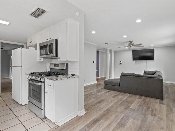 2308  Westwood Drive , Denton Texas 76205