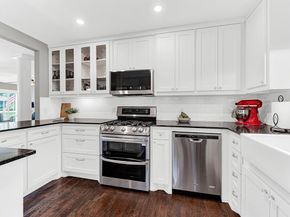 8835  Larchwood Drive , Dallas Texas 75238