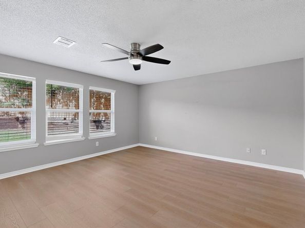 1930  Bishop Hill , Little Elm Texas 75036