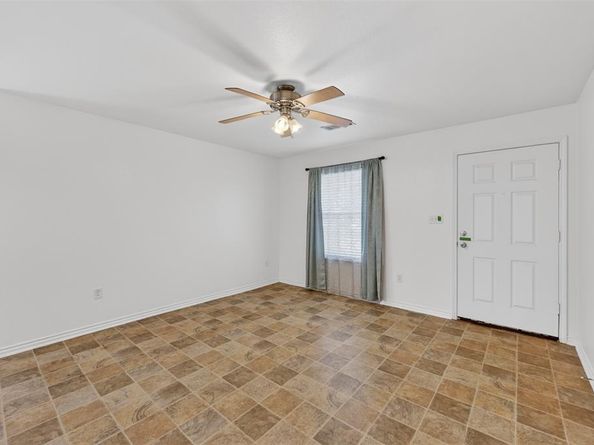 4421 E Kellis Street , Fort Worth Texas 76119