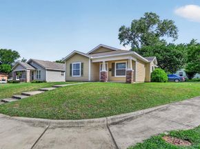 4421 E Kellis Street , Fort Worth Texas 76119
