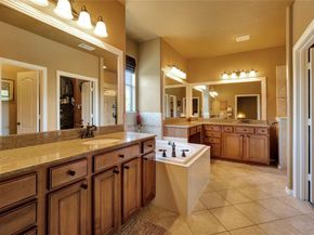 1413  Stone Mountain Parkway , Savannah Texas 76227
