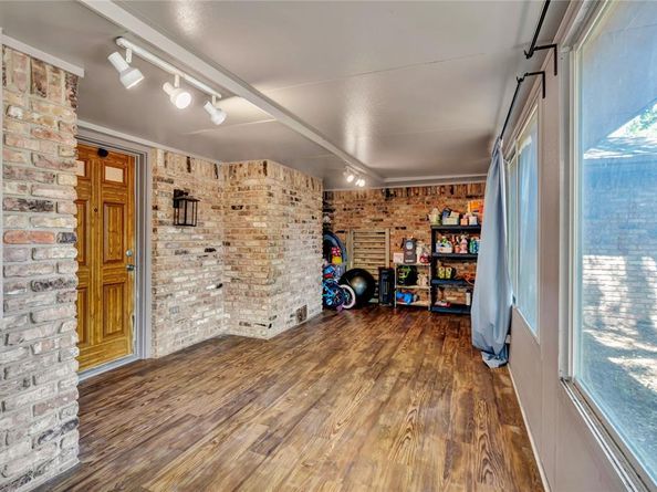 801  Waynelee Drive , Lancaster Texas 75146