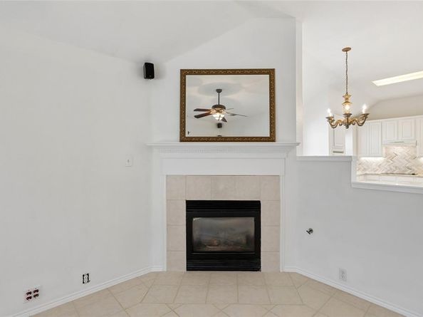 5787  Walnut Creek Drive , Fort Worth Texas 76137