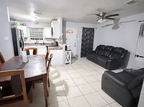 1419 E Robert Street  1417, Fort Worth Texas 76104