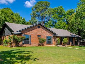 101  Hollyhill Lane , Denton Texas 76205