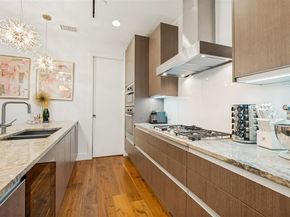 3130 N Harwood Street  702, Dallas Texas 75201
