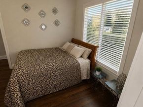 2502 E Overton Road , Dallas Texas 75216