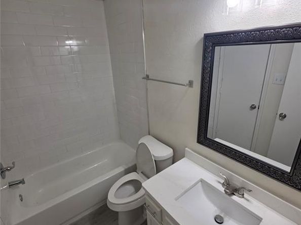 323  Valley Spring Drive , Arlington Texas 76018